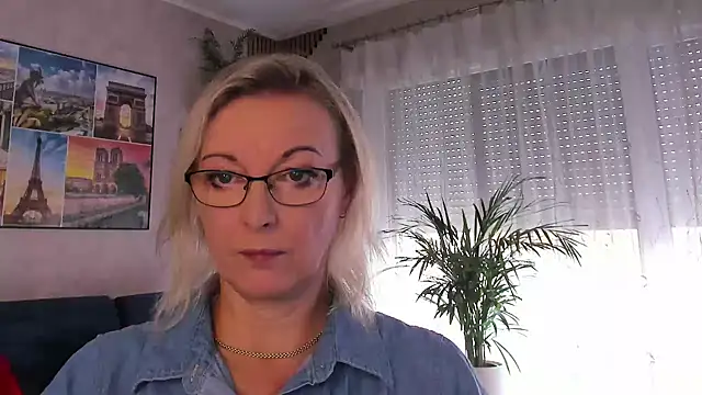 vanessa chat online show from 29, 7, 2026