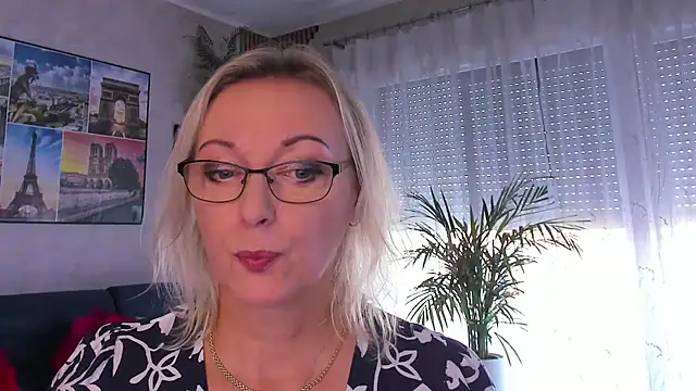 vanessa chat online show from 30, 7, 2026