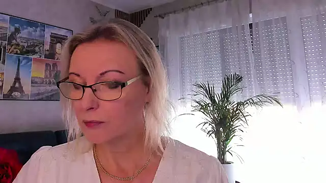 vanessa chat online show from 3, 8, 2026