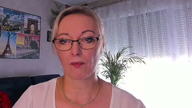 vanessa chat online show from 5, 8, 2026