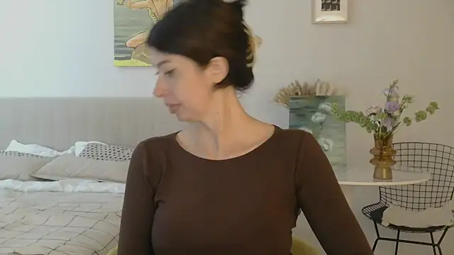 WhiteQueen888 online show from 23, 6, 2026