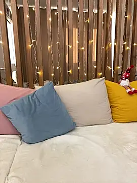 HotyWinter online show from 2, 1, 2025