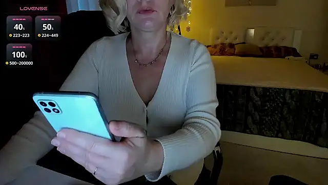 Colette  1977 online show from 1, 12, 2025