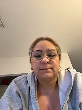 x elena x online show from 31, 1, 2025