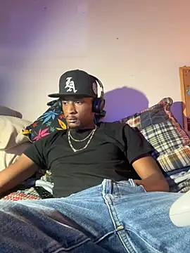 Tristris100 online show from 6, 11, 2025