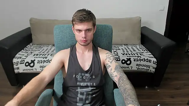 maks wolfis online show from 22, 12, 2024