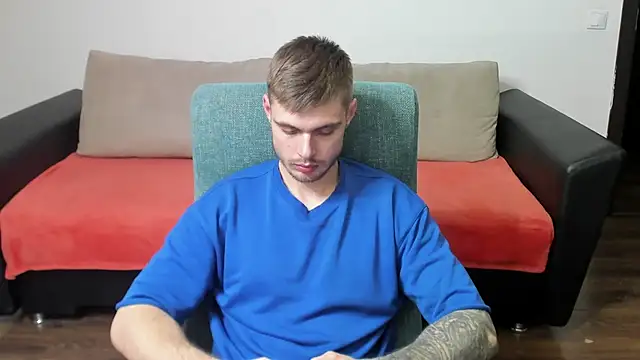 maks wolfis online show from 3, 2, 2025