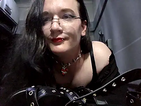 Snapshot of HotysimeHot1 chatting on 22, 10, 2025 HotysimeHot1 online show from 22, 10, 2025