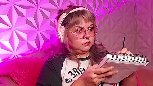 Satyn doll online show from 30, 11, 2025