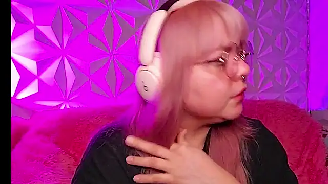 Satyn doll online show from 14, 1, 2026