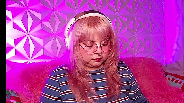 Satyn doll online show from 15, 1, 2026