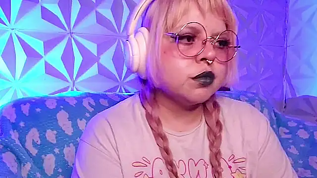 Satyn doll online show from 29, 4, 2026