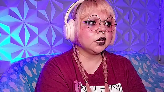Satyn doll online show from 1, 5, 2026