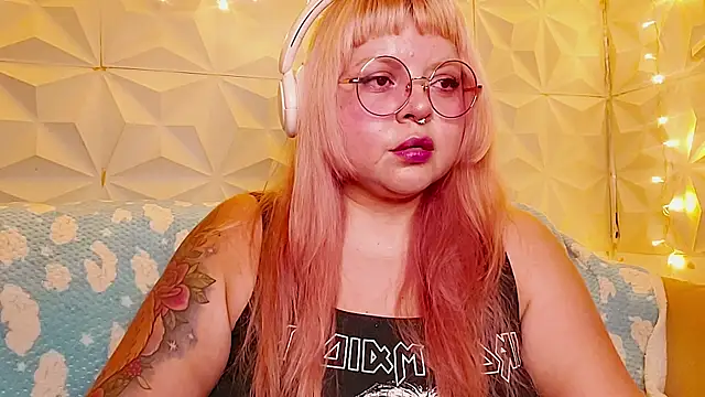 Snapshot of Satyn_doll chatting on 13, 5, 2026 Satyn doll online show from 13, 5, 2026