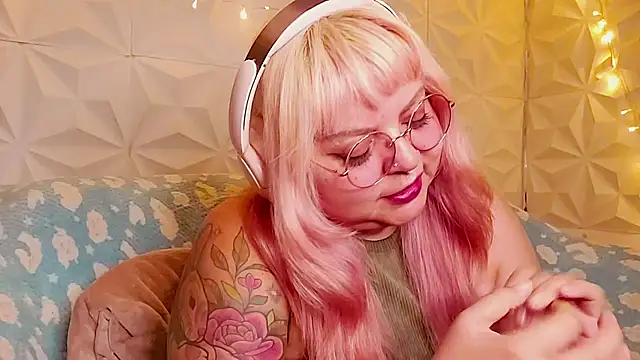 Snapshot of Satyn_doll chatting on 10, 6, 2026 Satyn doll online show from 10, 6, 2026