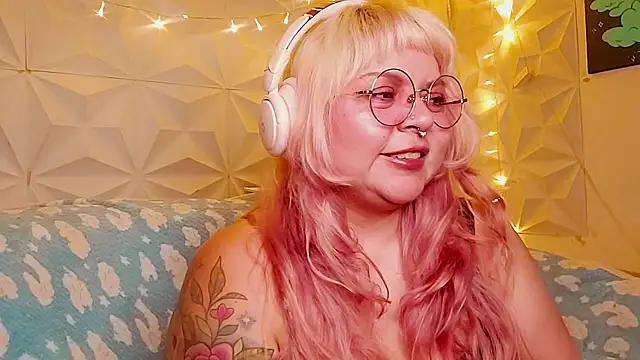 Snapshot of Satyn_doll chatting on 17, 6, 2026 Satyn doll online show from 17, 6, 2026