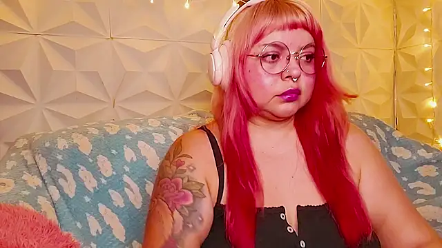 Satyn doll online show from 24, 6, 2026
