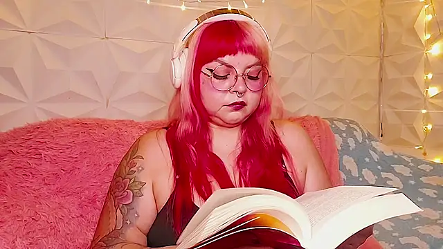 Satyn doll online show from 5, 7, 2026