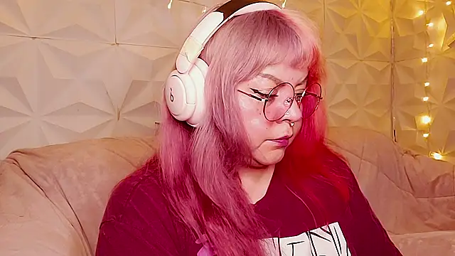 Satyn doll online show from 23, 7, 2026
