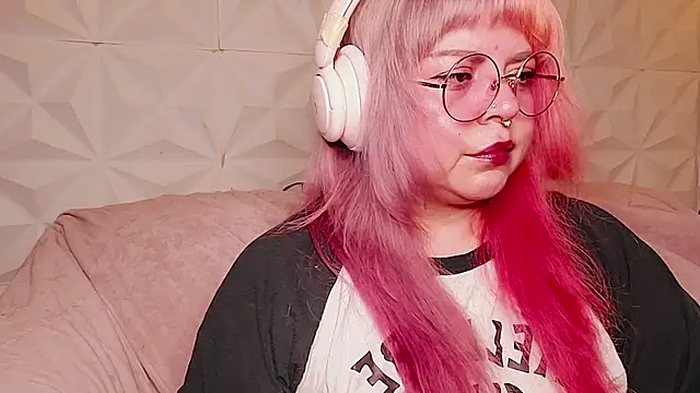 Satyn doll online show from 24, 7, 2026