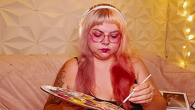 Satyn doll online show from 3, 8, 2026