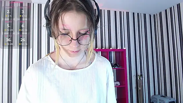  Hanna Moon  online show from 8, 2, 2025