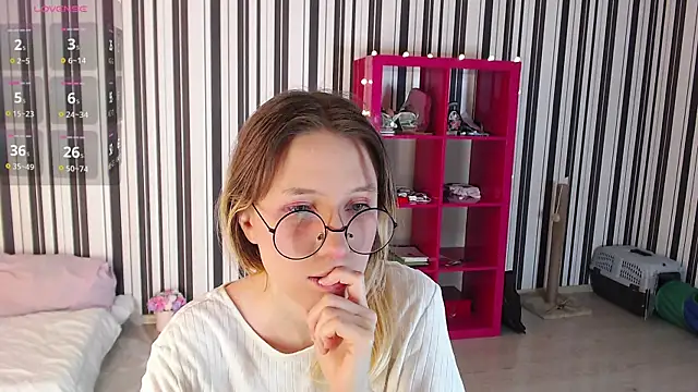  Hanna Moon  online show from 12, 2, 2025