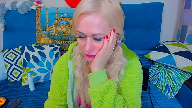 EllenMoore online show from 11, 1, 2025