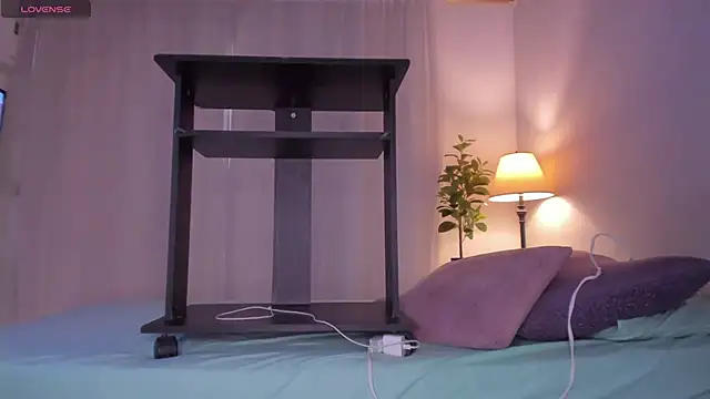 Snapshot of Secret_chells chatting on 9, 1, 2025 Secret chells online show from 9, 1, 2025