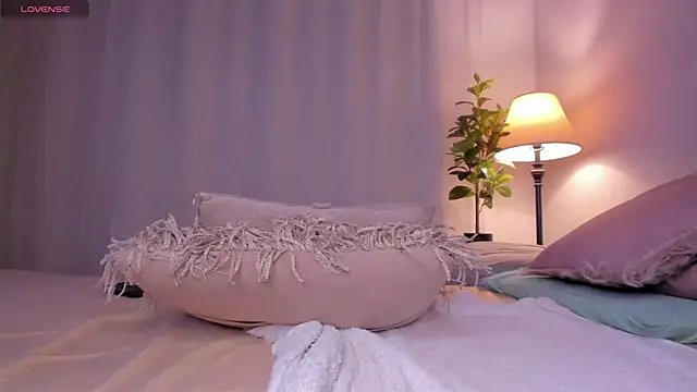 Snapshot of Secret_chells chatting on 22, 1, 2025 Secret chells online show from 22, 1, 2025