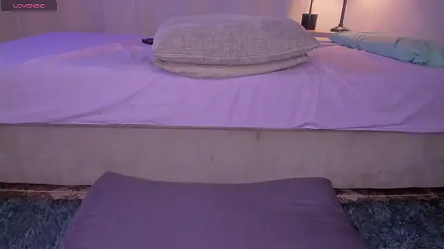 Snapshot of Secret_chells chatting on 28, 1, 2025 Secret chells online show from 28, 1, 2025