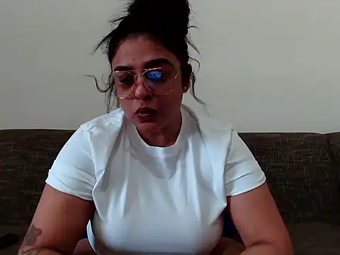 indianishkq7 online show from 17, 12, 2025