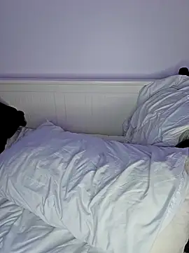 Snapshot of LilyOrion chatting on 7, 1, 2025 LilyOrion online show from 7, 1, 2025