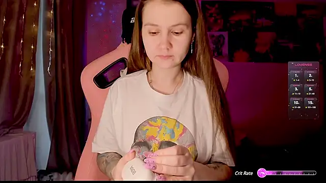 Snapshot of GoodWitch_ chatting on 8, 1, 2025 GoodWitch  online show from 8, 1, 2025