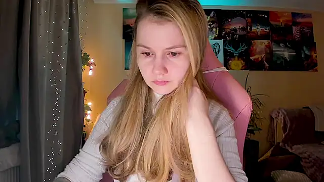 Snapshot of GoodWitch_ chatting on 25, 9, 2025 GoodWitch  online show from 25, 9, 2025