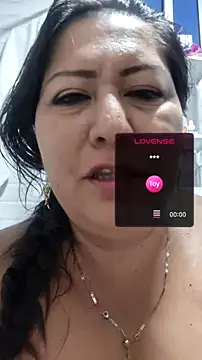 Snapshot of Brenda_Berck_ chatting on 4, 7, 2026 Brenda Berck online show from 4, 7, 2026