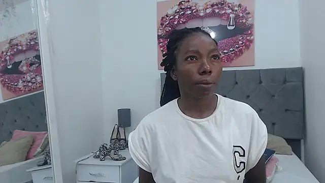 Snapshot of kirajohnson chatting on 30, 1, 2025 kirajohnson online show from 30, 1, 2025