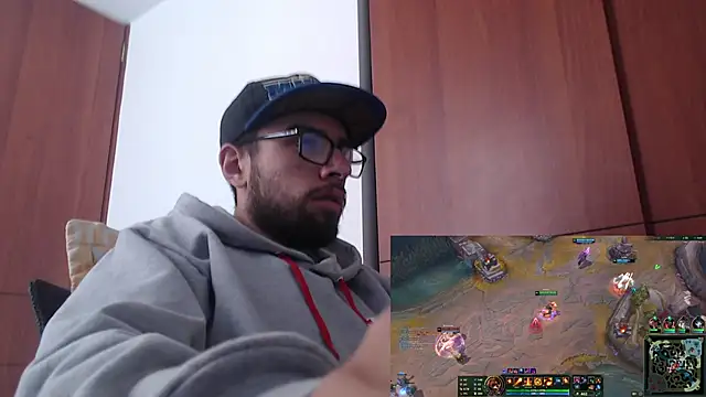 Snapshot of fvckolombianguyy chatting on 17, 2, 2025 fvckolombianguyy online show from 17, 2, 2025