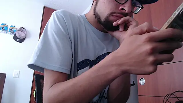 Snapshot of fvckolombianguyy chatting on 20, 2, 2025 fvckolombianguyy online show from 20, 2, 2025