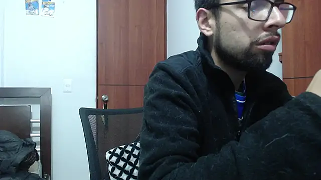 Snapshot of fvckolombianguyy chatting on 25, 2, 2025 fvckolombianguyy online show from 25, 2, 2025