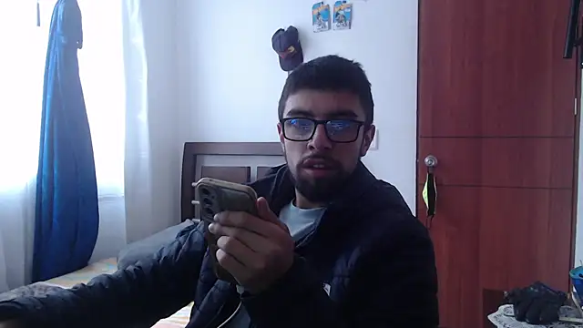 Snapshot of fvckolombianguyy chatting on 1, 3, 2025 fvckolombianguyy online show from 1, 3, 2025