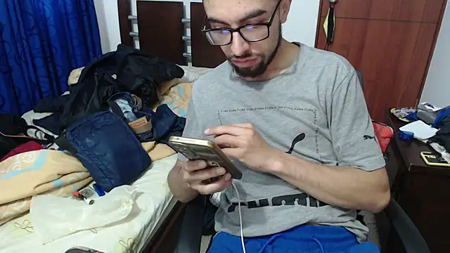 Snapshot of fvckolombianguyy chatting on 7, 3, 2025 fvckolombianguyy online show from 7, 3, 2025