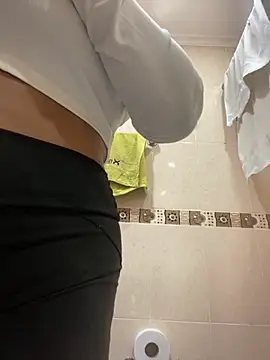 Fancyxlove online show from 9, 10, 2025