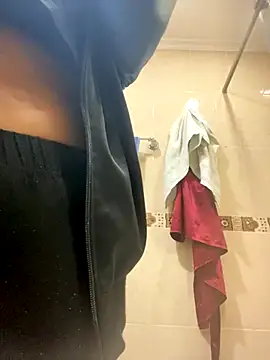 Fancyxlove online show from 5, 11, 2025