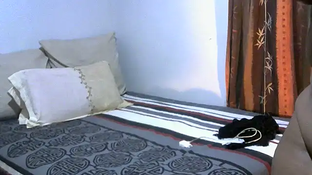 LadyLillyX online show from 5, 12, 2025