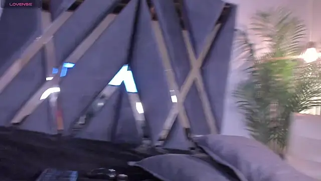 alessandra wells online show from 10, 1, 2025