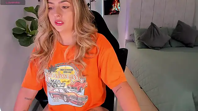 AmyWood online show from 25, 2, 2026