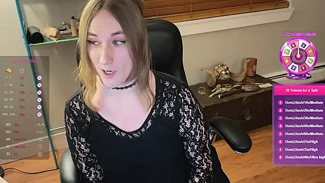 luluvaladon online show from 25, 1, 2025