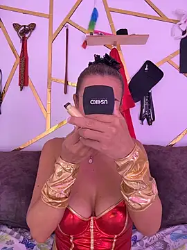 YOURSDEBORA online show from 26, 6, 2026