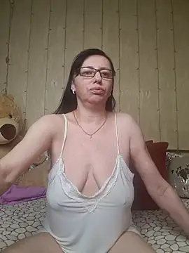 Amberhotqueen online show from 28, 2, 2025